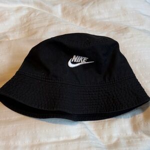 Nike Classic Black Bucket Hat
